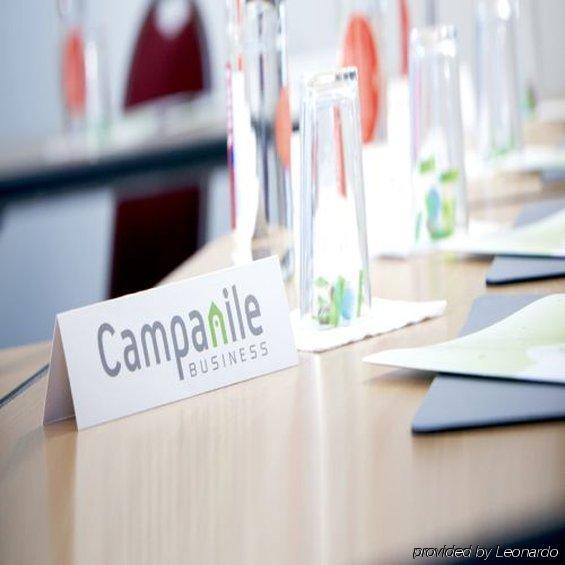 Campanile Hotel Mayenne Exterior foto